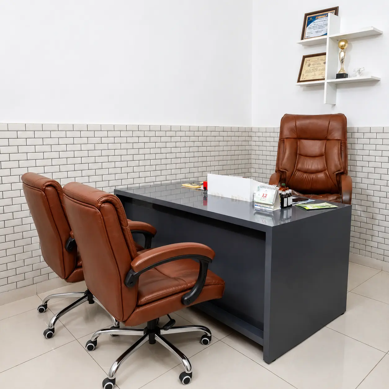 Doctor consultation room at Manoveda Hospital Shamli