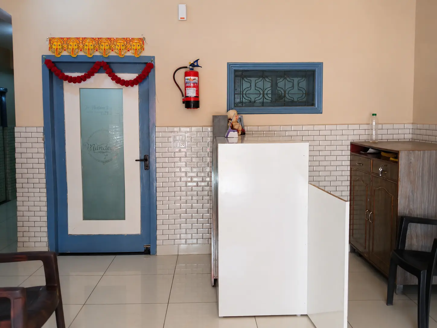 Manoveda Hospital reception area in Shamli near Hanuman Tilla